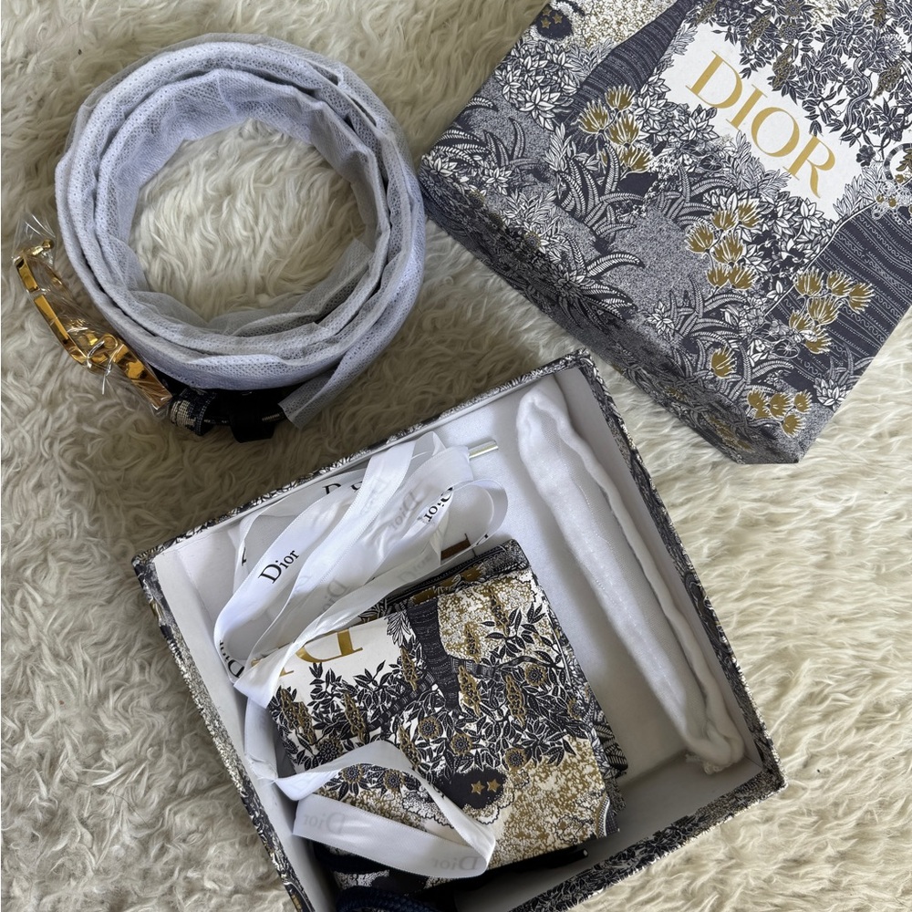 Dior 30 Montaigne Reversible Belt